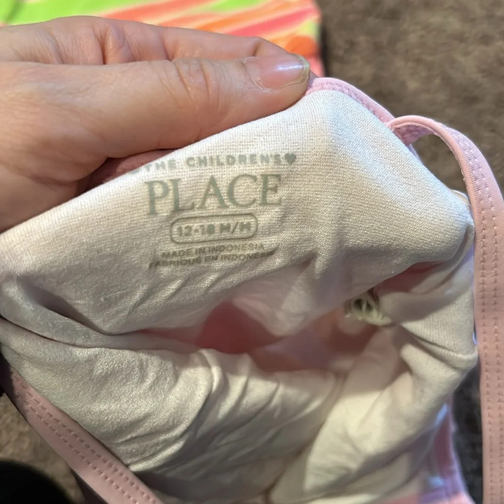 The Childrens Place size 12m